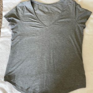 Love V-neck tee